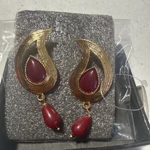 Touchstone Alloy Beautiful Paisley Motif Pear Shape Faux Ruby Designer Jewelry..